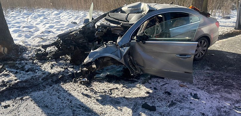 Stanisławów Pierwszy: Śmiertelny wypadek na DW632. Zamknięto drogę