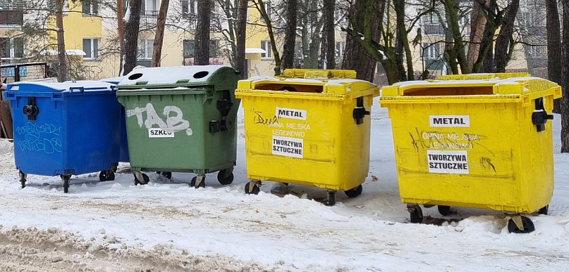 Legionowo: Znów palił się śmietnik przy Jagiellońskiej