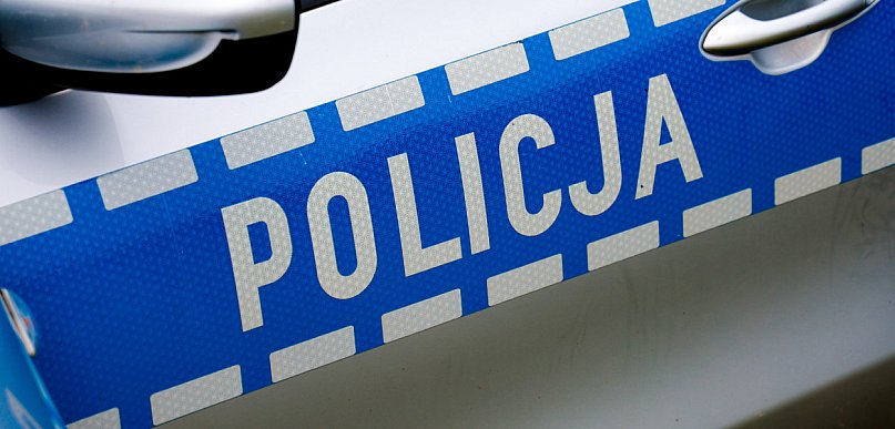 Wieliszew: Dwuletnie dziecko zatrzaśnięte w mieszkaniu