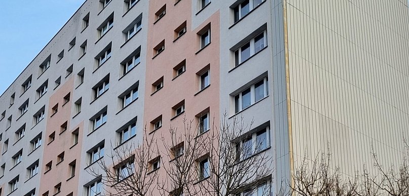 Legionowo: Służby weszły do mieszkania. W środku ciało starszej kobiety