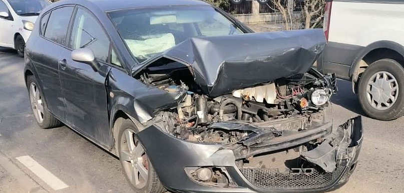 Skrzeszew: Kolizja czterech samochodów na Nowodworskiej