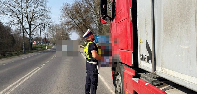 Kierowcy masowo ignorują ograniczenie tonażowe na DW631. Sypią się mandaty