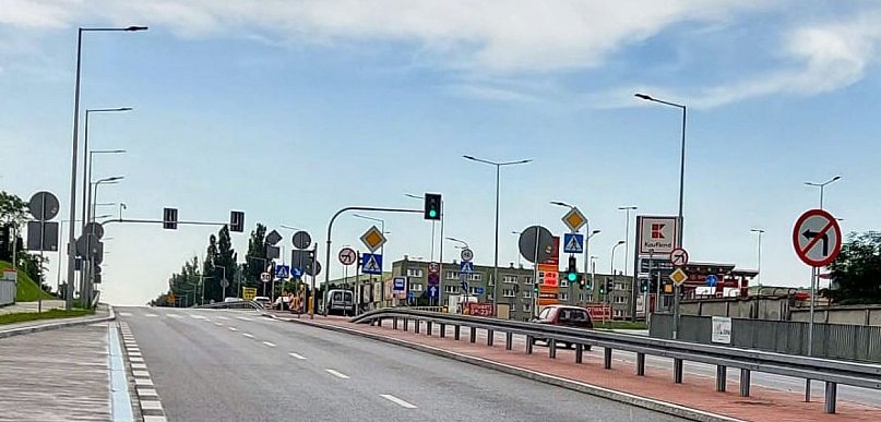 Kolizja na DK61 w Legionowie. Na Piaskach zderzyły się ford i kia