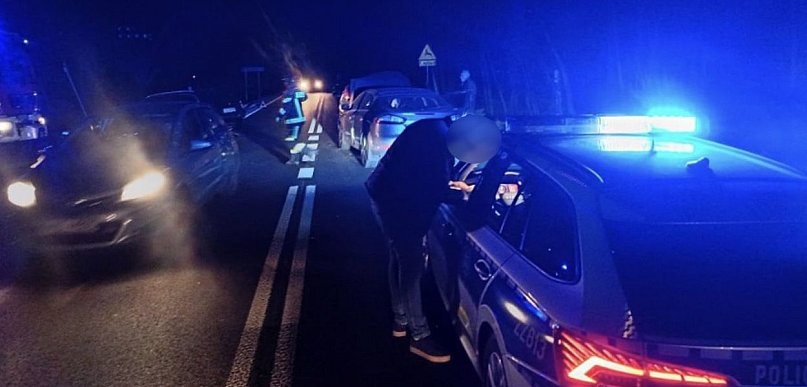 Skrzeszew: Dzwon na skrzyżowaniu Partyzantów z DW632