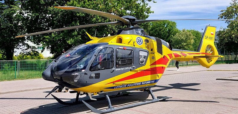 Jachranka: Ratowali życie kobiety. Wezwano śmigłowiec LPR