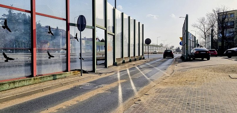 Rowerzystka wtargnęła na przejście dla pieszych. Kierująca osobówką...