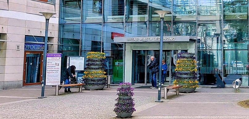 Legionowo: Koło obok krzyża? Kościół Ludzi Słońca złożył skargę. Decyzja...