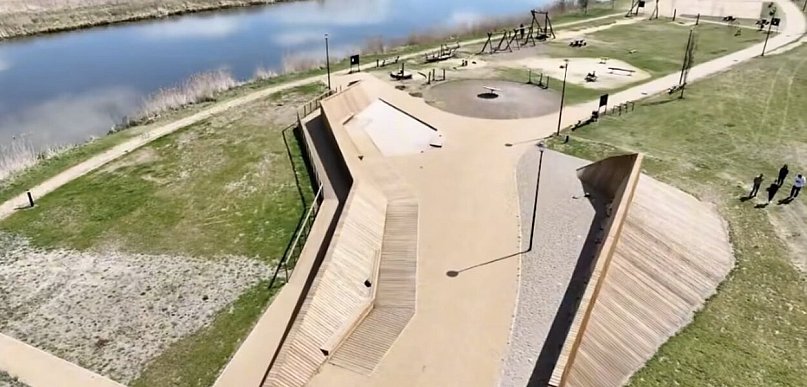 Piknik na start majówki w Wieliszewie. Park Świętojański w nowej odsłonie