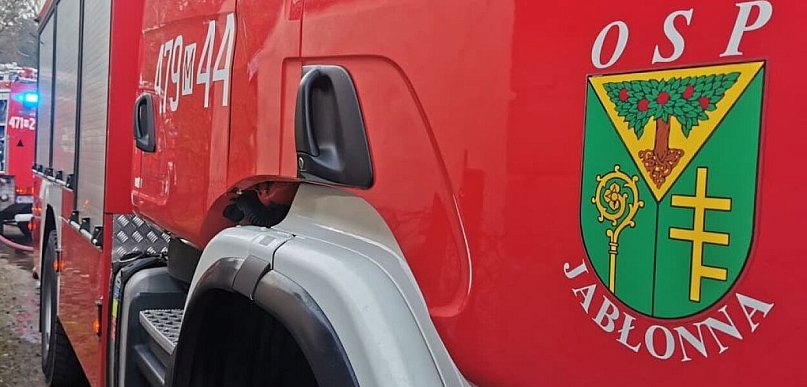 Rajszew: Nissan stanął w ogniu