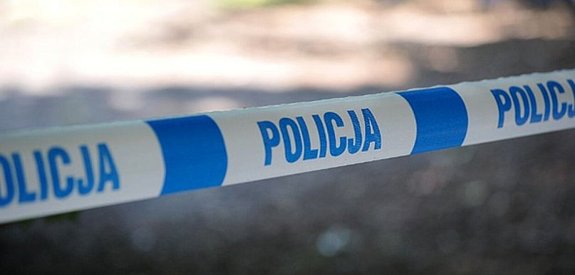 Serock: Żrąca substancja na drzwiach mieszkania. Jedna osoba zatrzymana