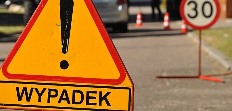 Wólka Radzymińska: Wypadek na DW631. Dwie osoby trafiły do szpitala
