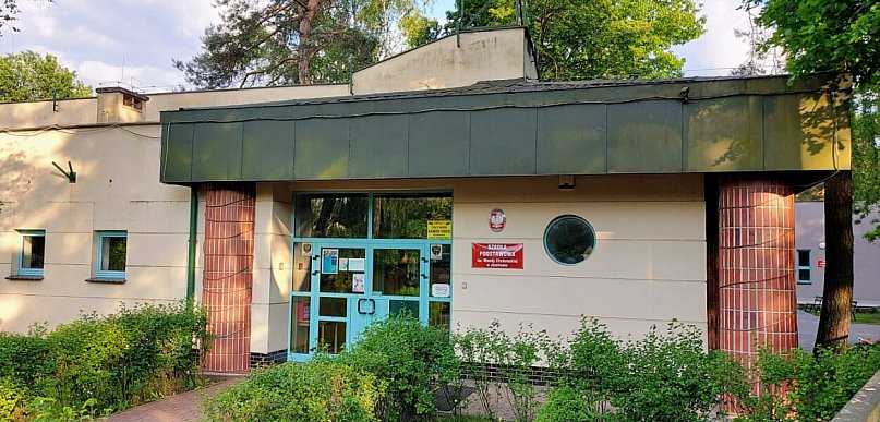 Plac zabaw przy szkole w Józefowie przejdzie modernizację. Będą nowe urządzenia