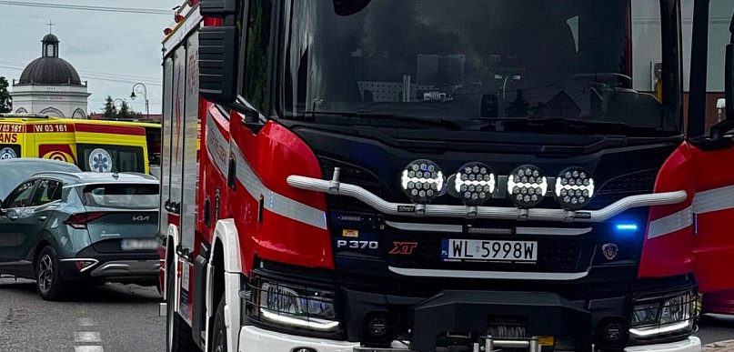 Wieliszew: Zderzenie hondy z kią. Jedna osoba w szpitalu