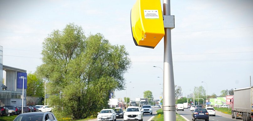 Zdjęcie z fotoradaru jest, mandatu nie ma. Kierowcy spoza UE pozostają bezkarni