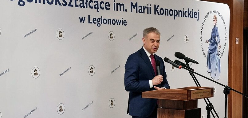 Legionowo: Wicepremier Gawkowski o cyfrowych wyzwaniach. W tle test dla uczniów