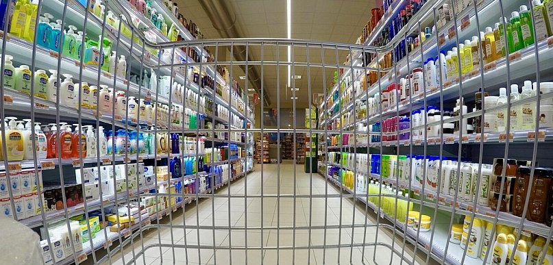 Serock: Małżeństwo seniorów regularnie okradało market