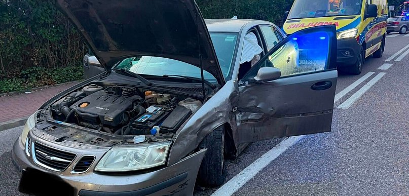 Legionowo: Poranna kolizja na Batorego. 18-latek nie ustąpił pierwszeństwa