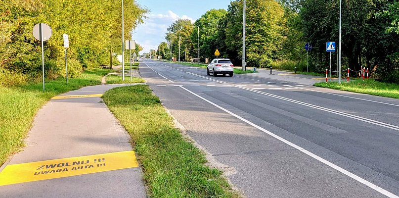 Jabłonna: Na DW630 pulsujące światła ostrzegą kierowców przed rowerzystami - 141849