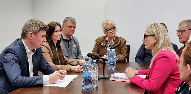 Ośrodek dla cudzoziemców w Jachrance jednak nie powstanie? Jest deklaracja...