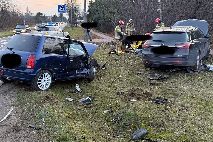 Dwie osoby poszkodowane po zderzeniu w Łajskach