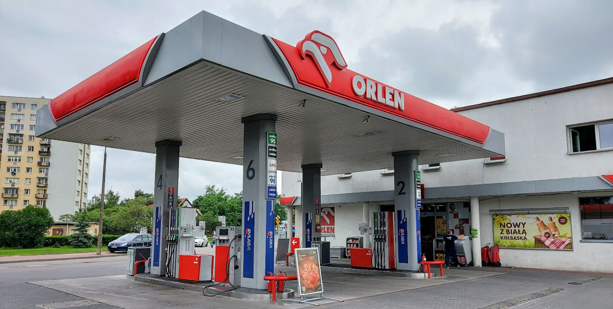 Stacje paliw ruszyły z wakacyjnymi promocjami na paliwo