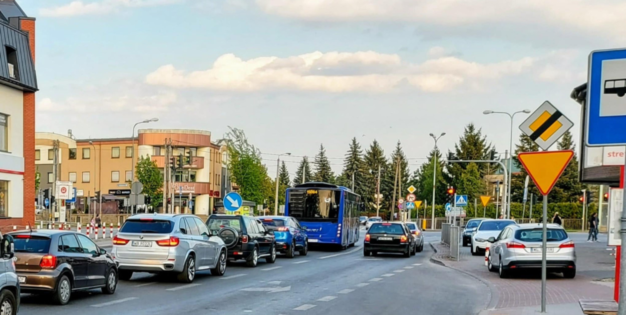 Skrzyżowanie Warszawskiej i Sowińskiego w Legionowie. Fot. Legio24.pl