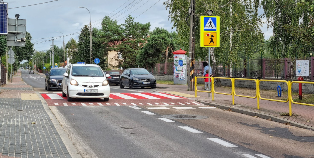 Przejście dla pieszych przy SP4 w Legionowie. Fot. JM/Legio24.pl