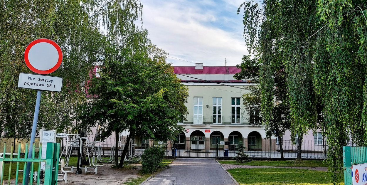 Szkoła Podstawowa nr 1 w Legionowie. Fot. arch. Legio24.pl