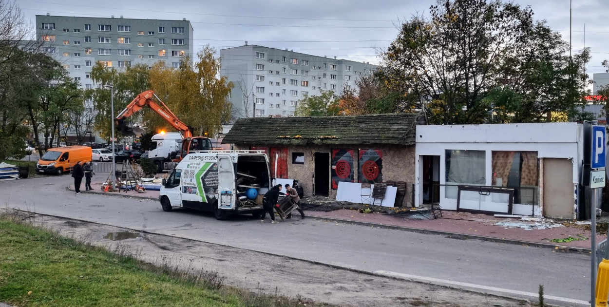 Legionowo: Burzą pawilony przy Sobieskiego. Fot. JM/Legio24.pl