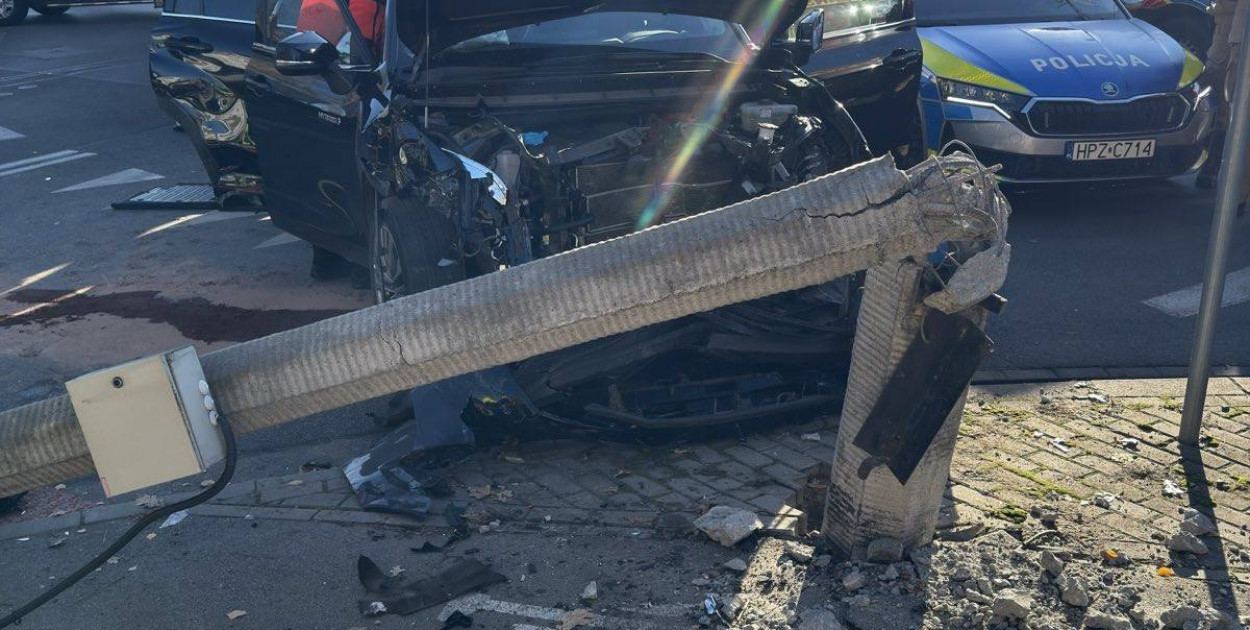 Legionowo: Zderzenie dwóch aut na skrzyżowaniu Jagiellońskiej i Parkowej