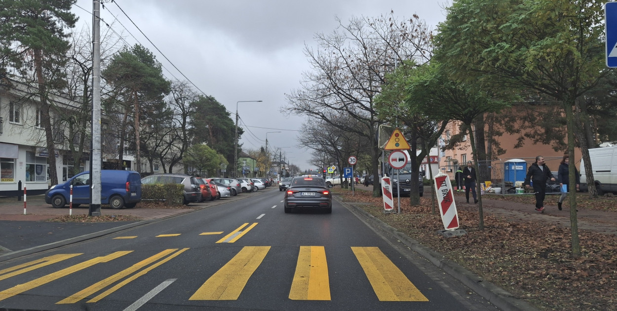 Legionowo: Ruch wahadłowy przy pocie na Jagiellońskiej. Budują sygnalizację świetlną. Fot. Starostwo Powiatowe w Legionowie