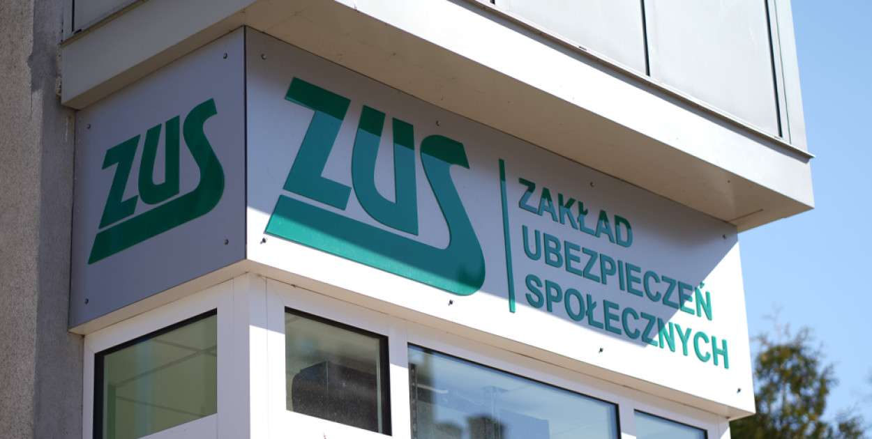 Ponad 50 tys. zł miesięcznie z ZUS-u. Tyle wynosi najwyższa emerytura w Polsce