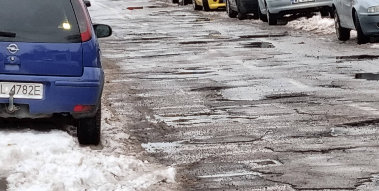 Legionowo: Kto naprawi ulice po zimie? Jest przetarg