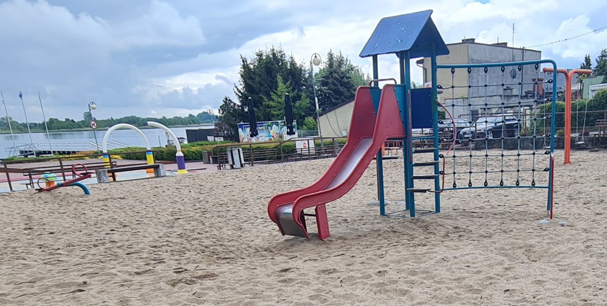 Serock: Zmodernizują plac zabaw przy plaży. Będzie gotowy w maju