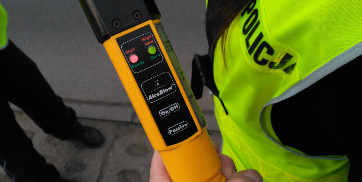 Legionowo: Myśleli, że zasłabł. Mężczyzna w aucie był pijany