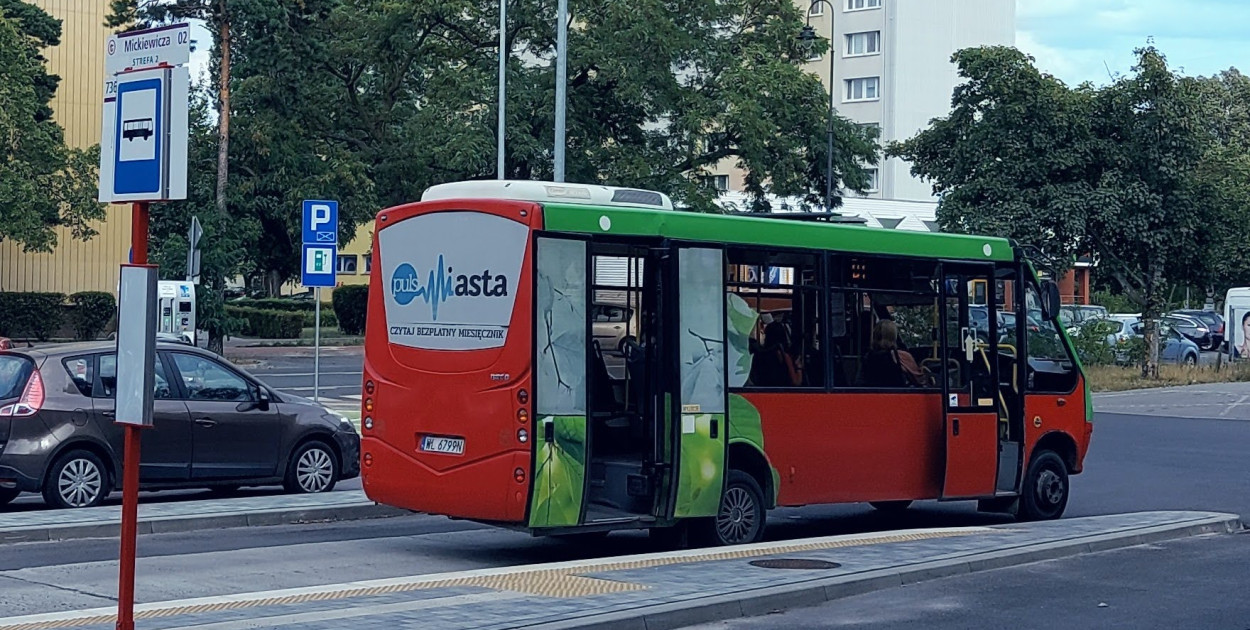 Legionowo: Czy linie “D” będą kursować częściej? Radni pytają, prezydent ma...