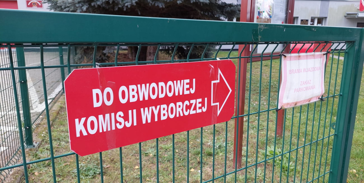 Nowy sondaż wyborczy. KO wyraźnie na prowadzeniu, fatalny wynik Polski 2050