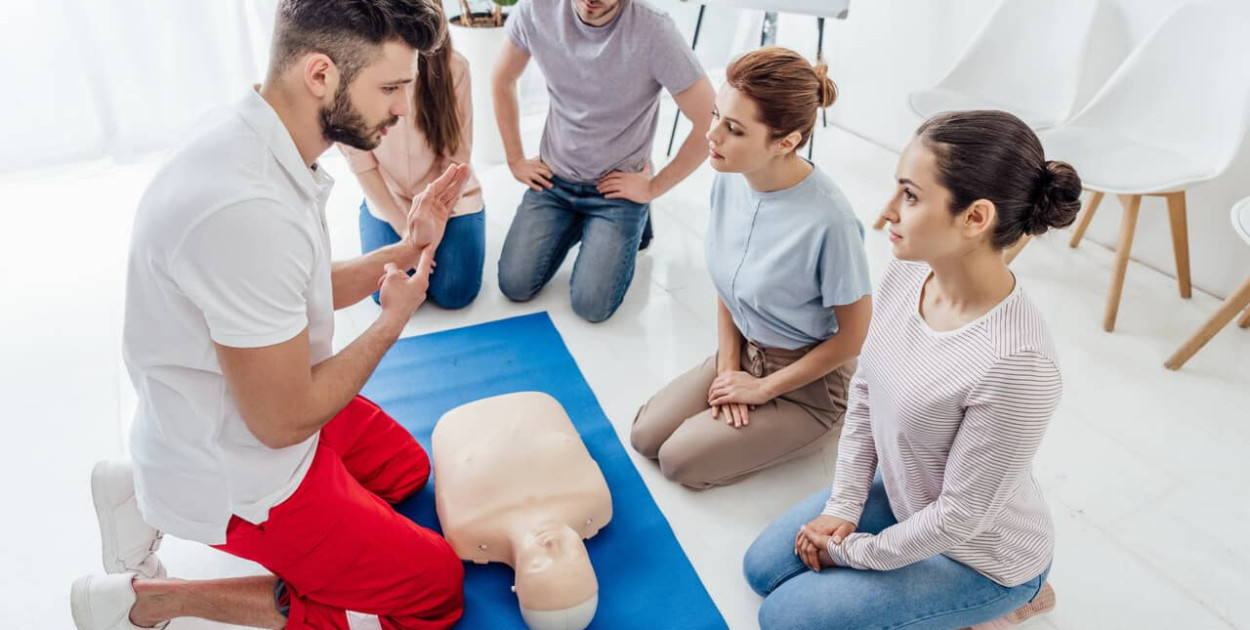Pierwsza pomoc w firmach – czy legionowscy pracownicy są przygotowani?