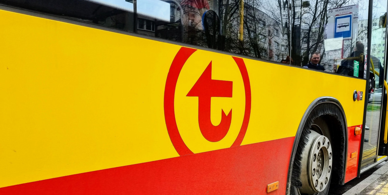 Nieporęt: Wjechał w autobus. Zapłaci 5 tys. zł mandatu