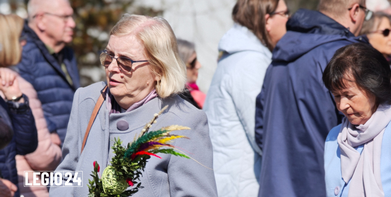 Legionowo: Mieszkańcy uczcili Niedzielę Palmową