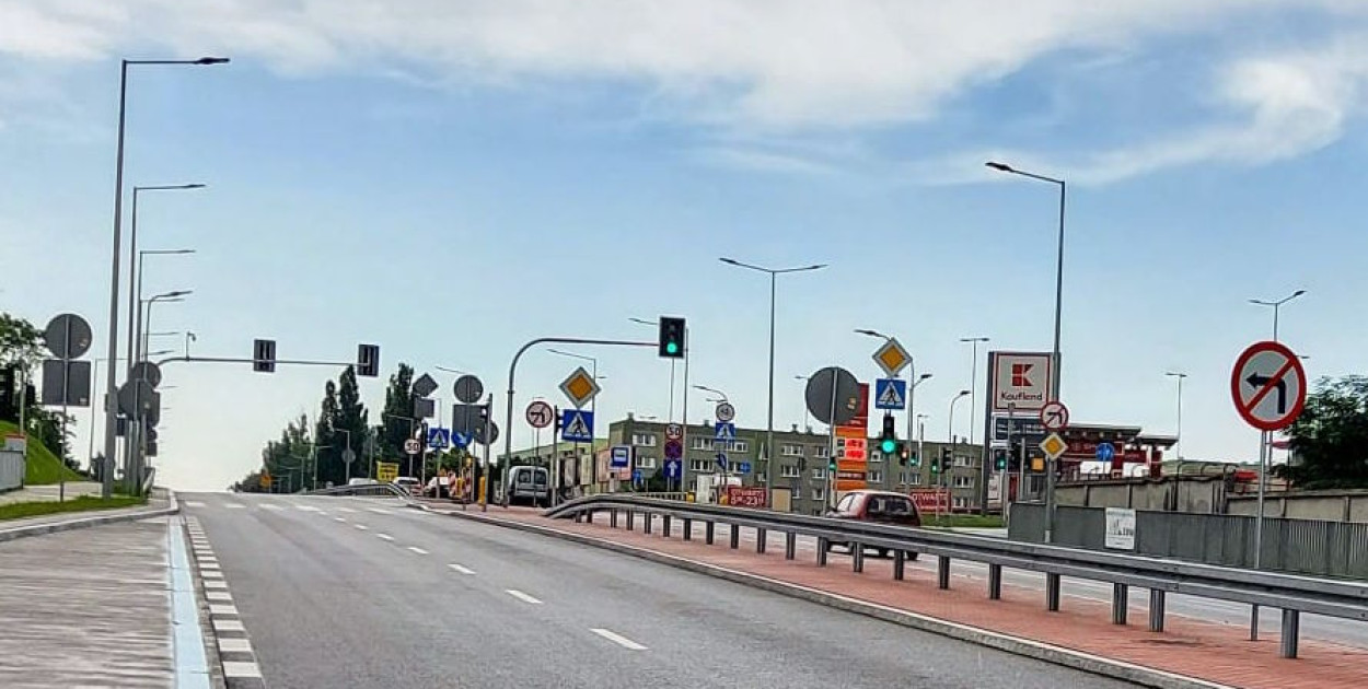 Kolizja na DK61 w Legionowie. Na Piaskach zderzyły się ford i kia