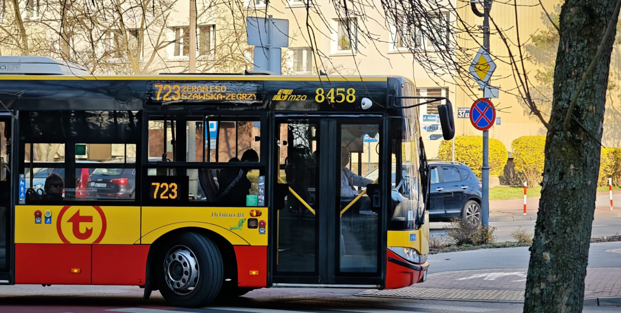 Legionowo: Agresywny pasażer w autobusie 723. Mężczyzna uciekł przed policją