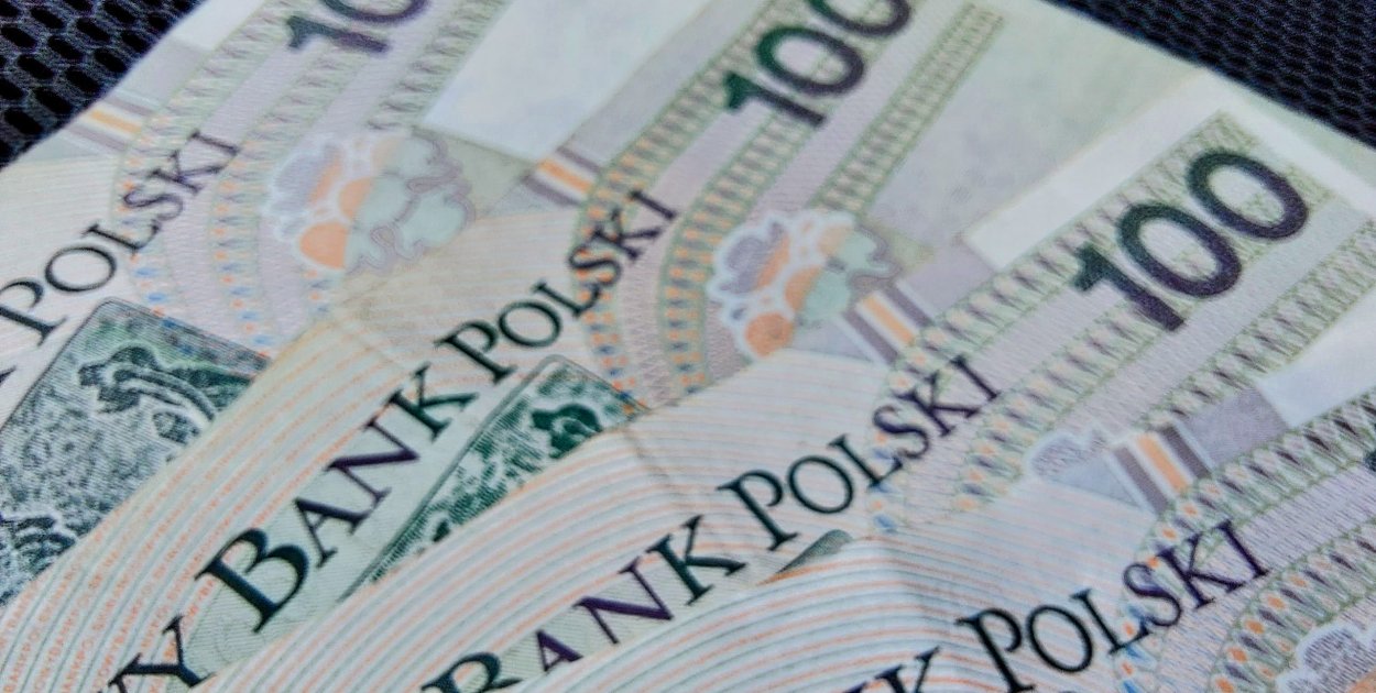 Gdzie zarabia się najwięcej? GUS o wynagrodzeniach